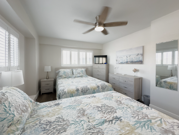 Siesta Key Vacation Condo Sleeps Six Guests.